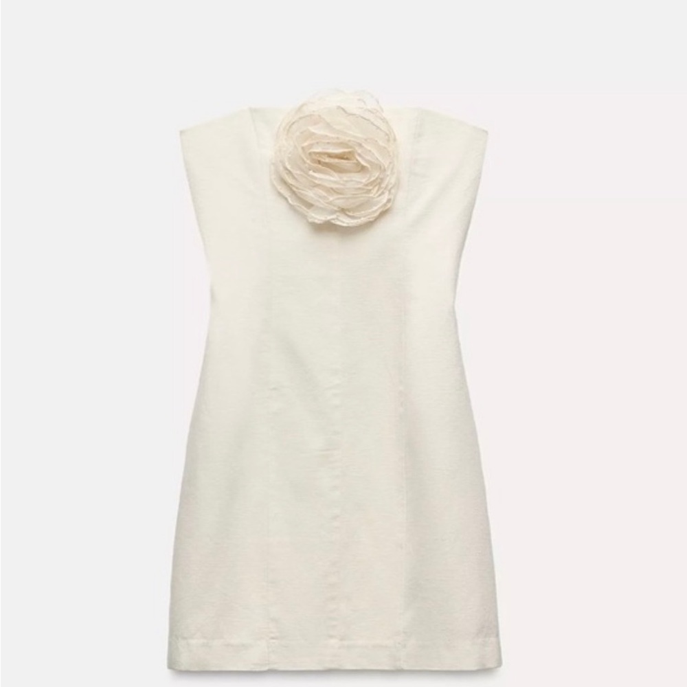 Zara Cream Dress with Flower NWOT